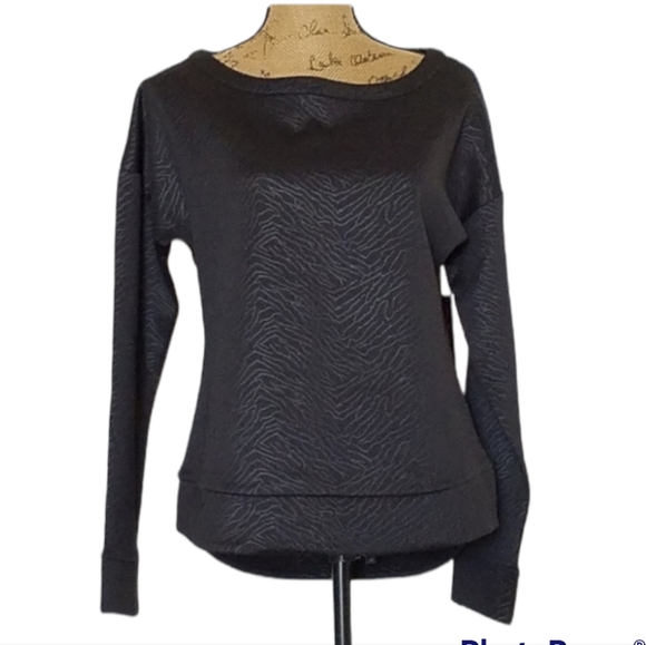 Betsey Johnson Tops - Betsey Johnson performance black long sleeve textured top banded Med.NWT